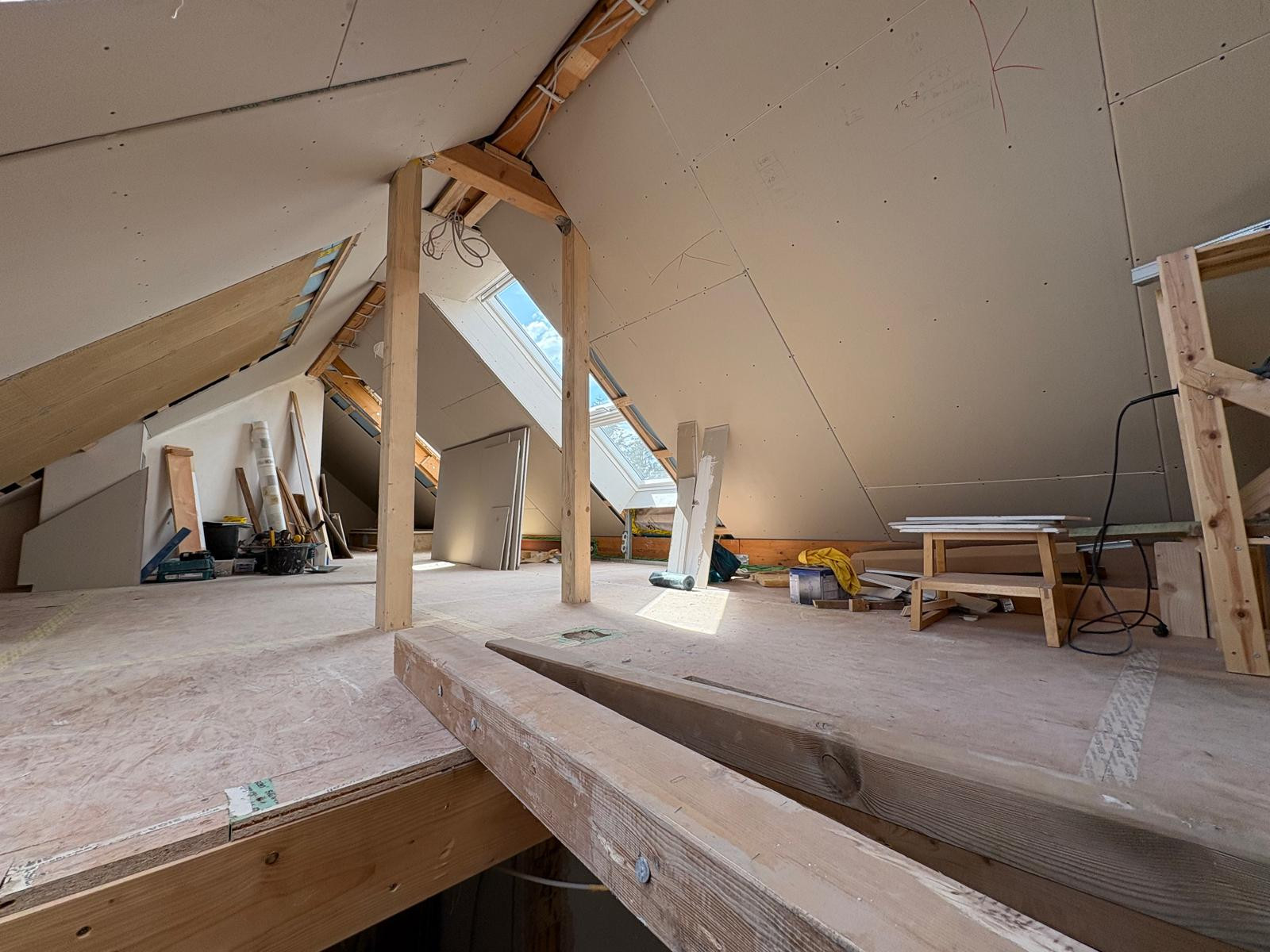 Dachumbau mit Wendeltreppe