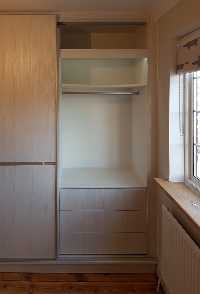 Bespoke Fitted Sliding Wardrobe