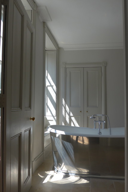 PRIVATE HOUSE conversion from offices klassisch-badezimmer