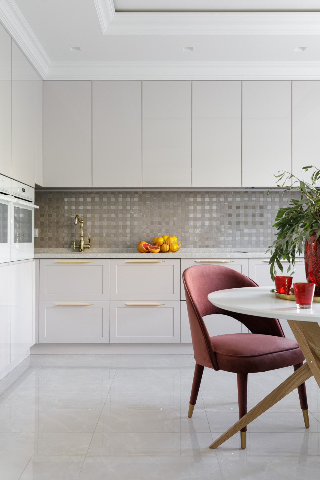 Квартира 125м2 | GOLD ACCENT | Неоклассика и модерн с латунными акцентами