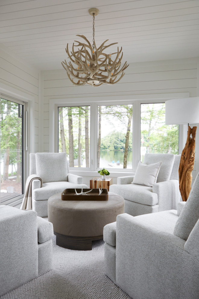 Inspiration for a rustic sunroom remodel in Toronto