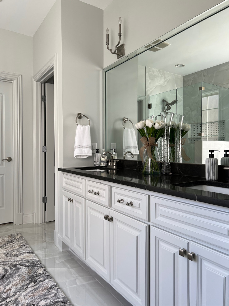 Elegant Fairvue Bathroom