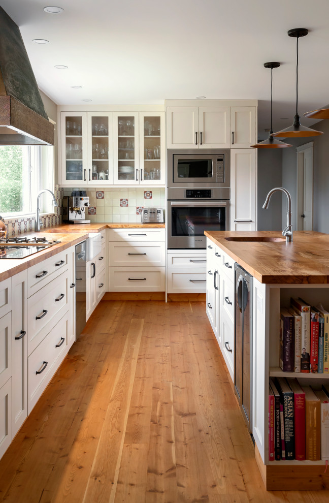 Kitchen - rustic kitchen idea