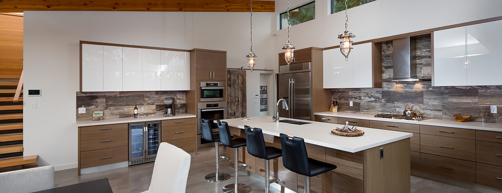 Inspiration for a timeless home design remodel in Toronto