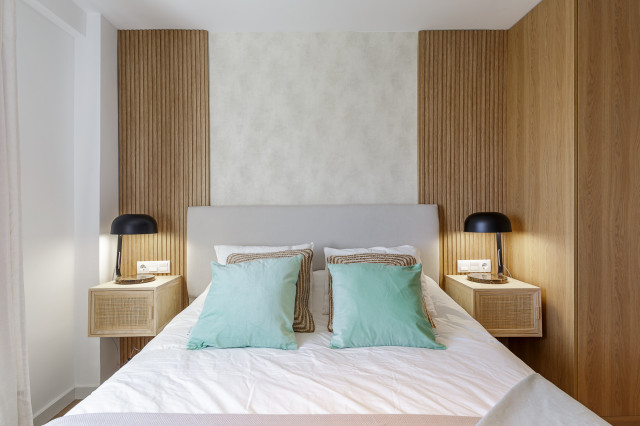 M10 contemporary-bedroom