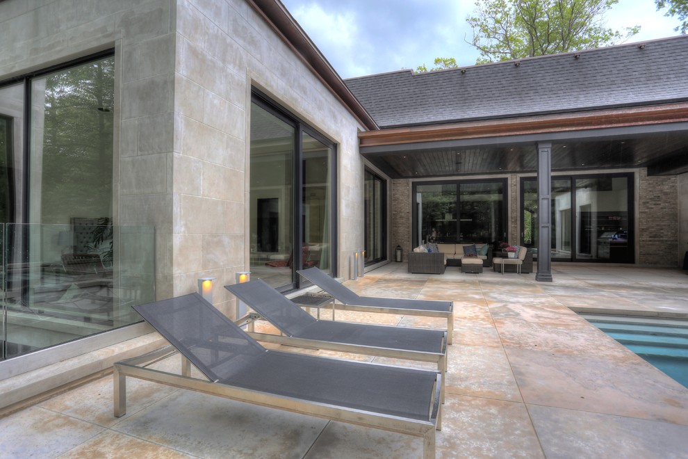 Home design - transitional home design idea in Toronto