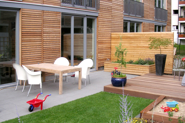 Moderner DoppelhausGarten Berlin par Müller Gartenplanung Houzz