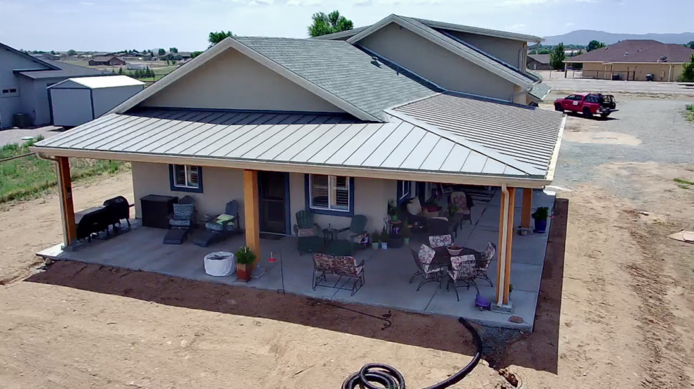 Casita and Garage