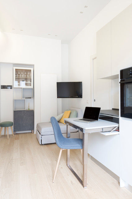 VIVERE IN 31 MQ _ UNO SPAZIO TRASFORMABILE contemporary-living-room