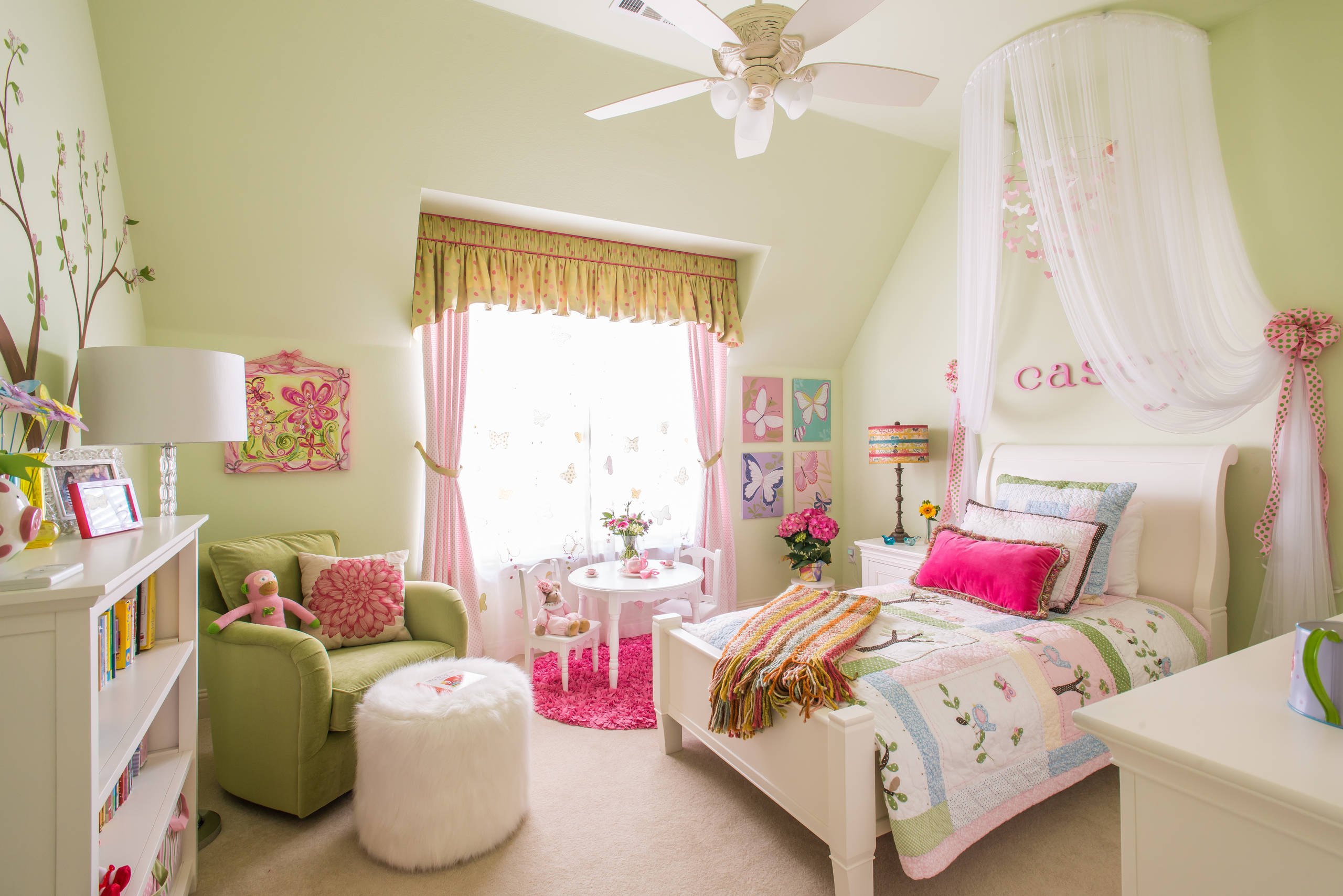 75 Kids' Room with Green Walls Ideas You'll Love - December, 2025 | Houzz, image size:2560x1708