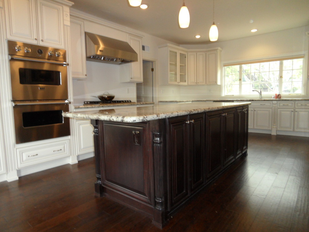 Thousand Oaks Island Kitchen