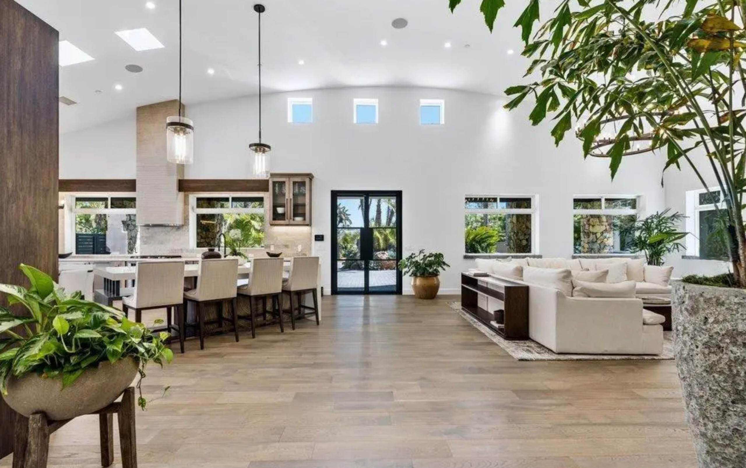Encinitas CA luxury home staging