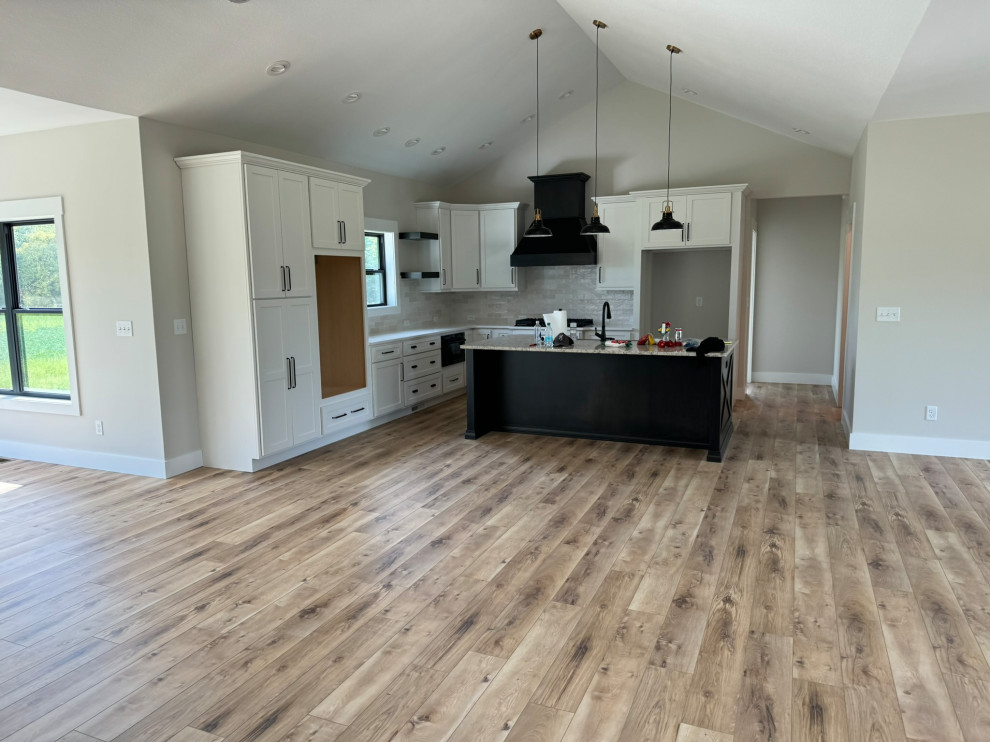 Kitchen and living area 22