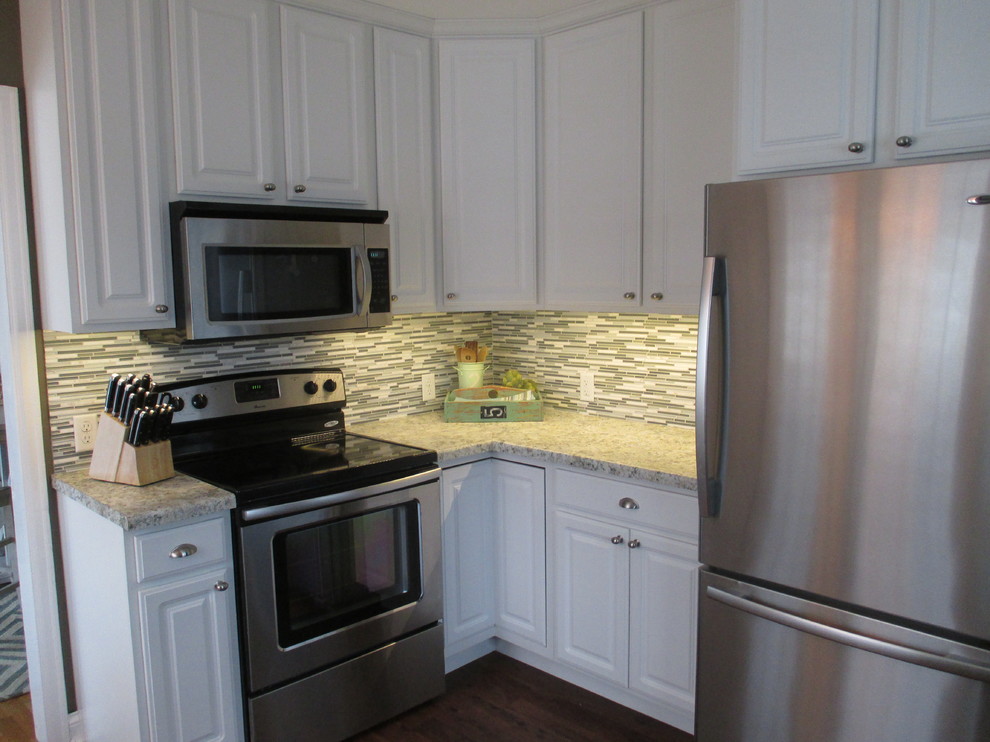 Inspiration for a small transitional kitchen remodel