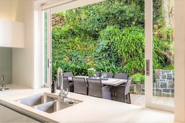 PARTIAL STAGING - OMANA AVE, EPSOM contemporary