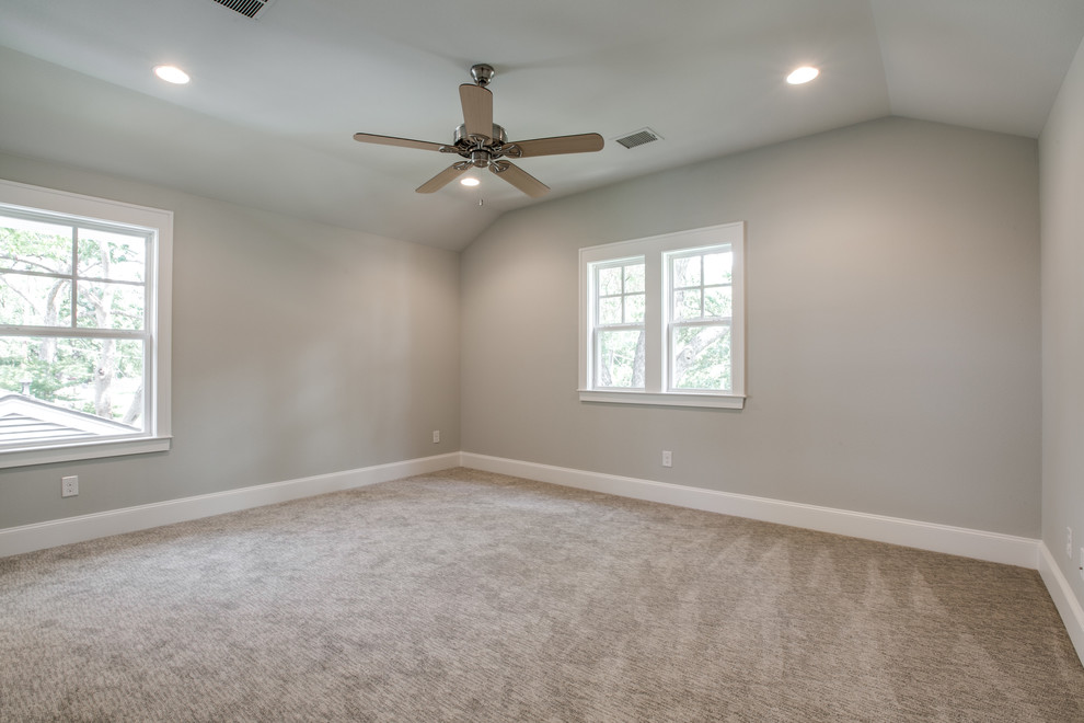 Inspiration for a transitional home design remodel in Dallas