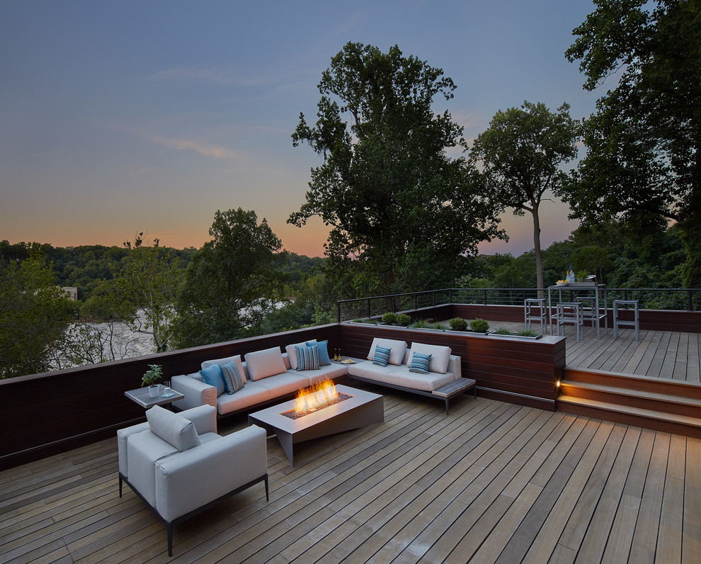 Inspiration for an expansive contemporary backyard deck in DC Metro with no cover.