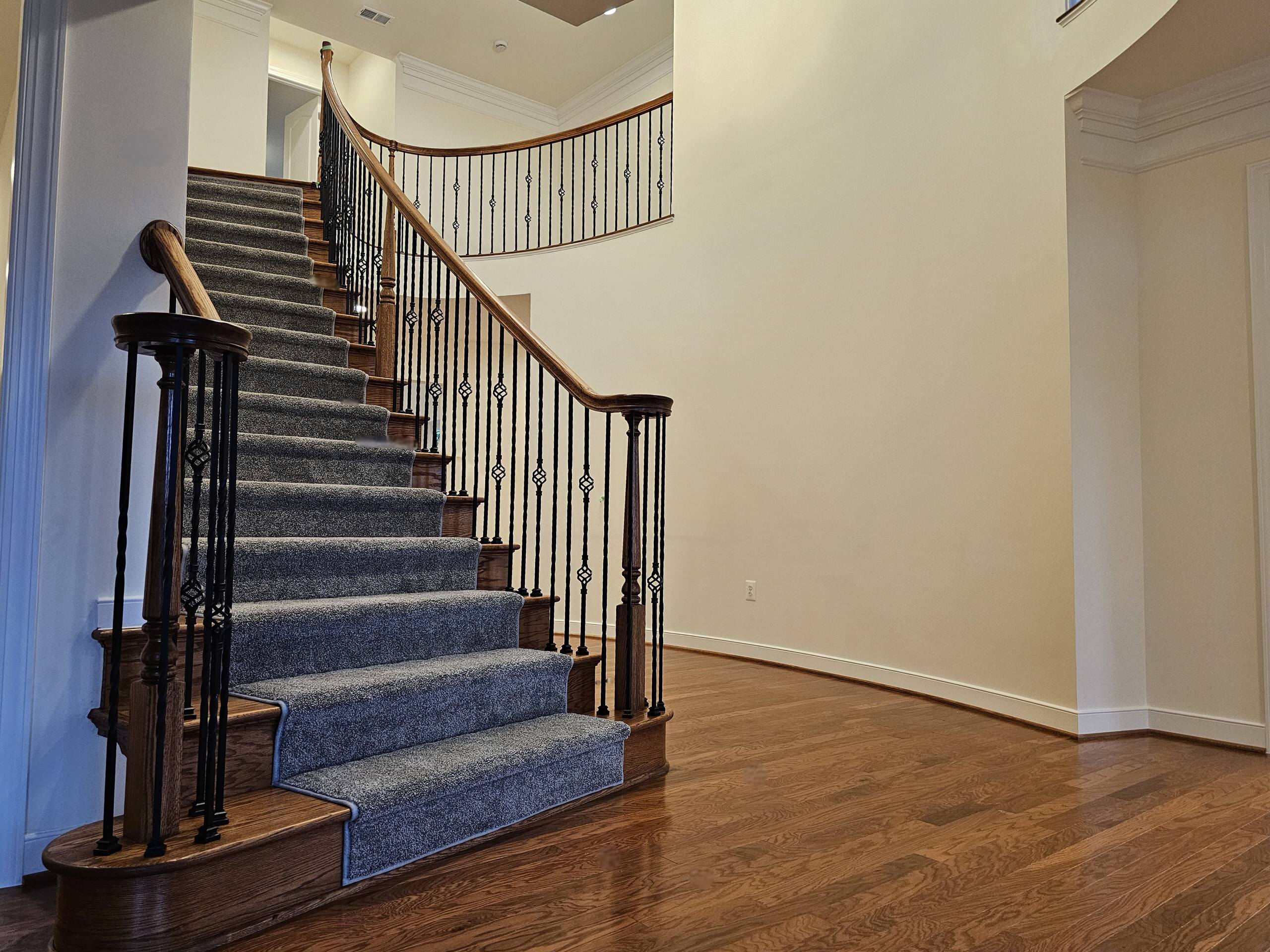 128_Grand Entryway Elliptical Staircase, Nokesville, VA 20181