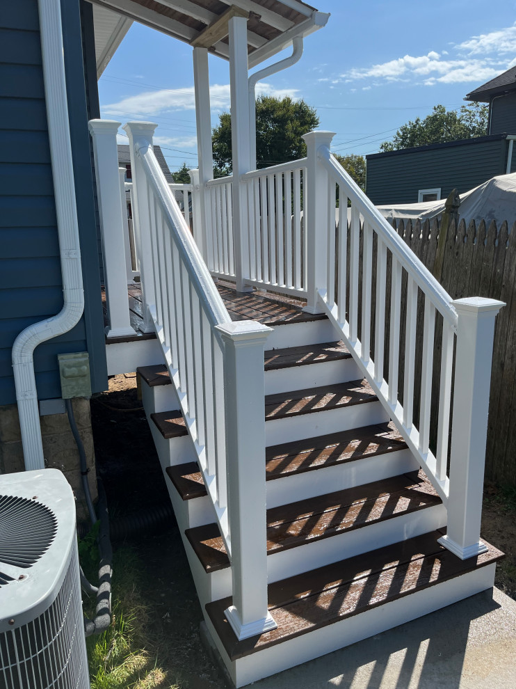 Gibbstown, Rear Deck