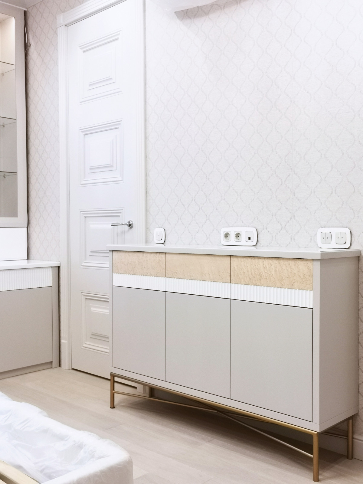 Волга. Комод в комнату девочки.