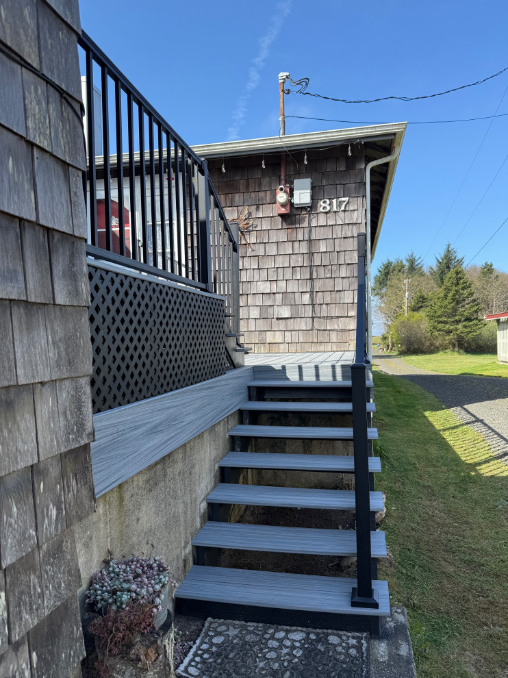 Beach style deck photo in Seattle