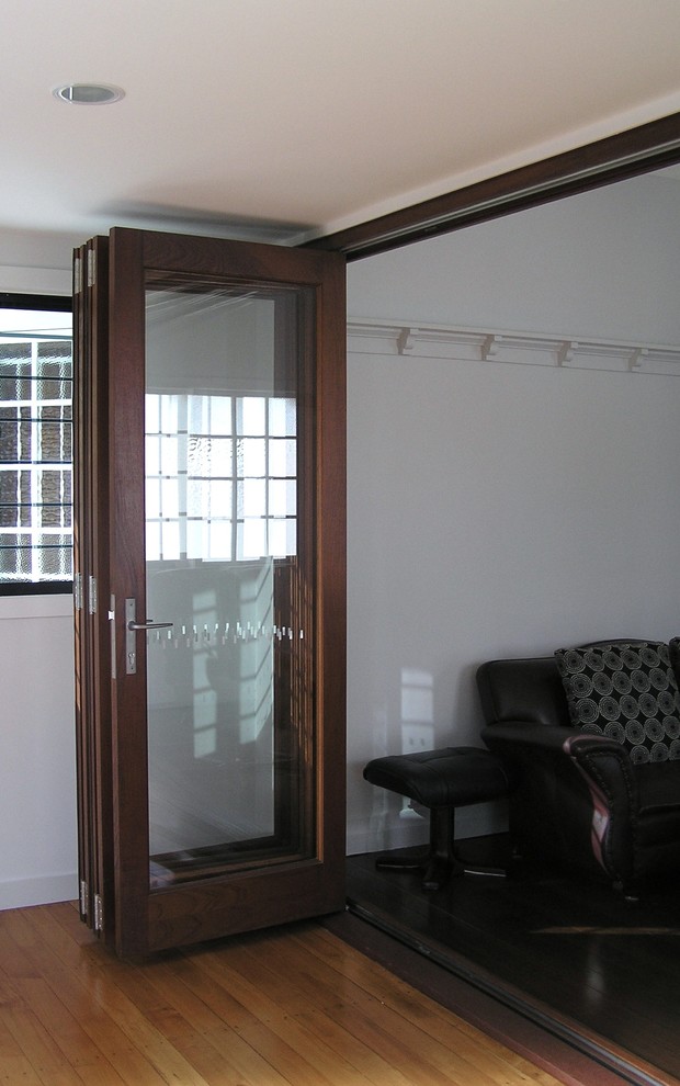 Inspiration for a contemporary living room in Brisbane.