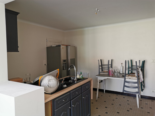 R&eacute;novation du rez de chauss&eacute;e d'une maison minimalistisch-kueche