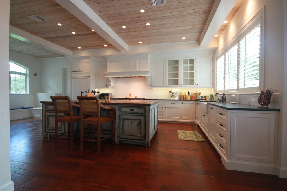 Example of a transitional kitchen design in Miami