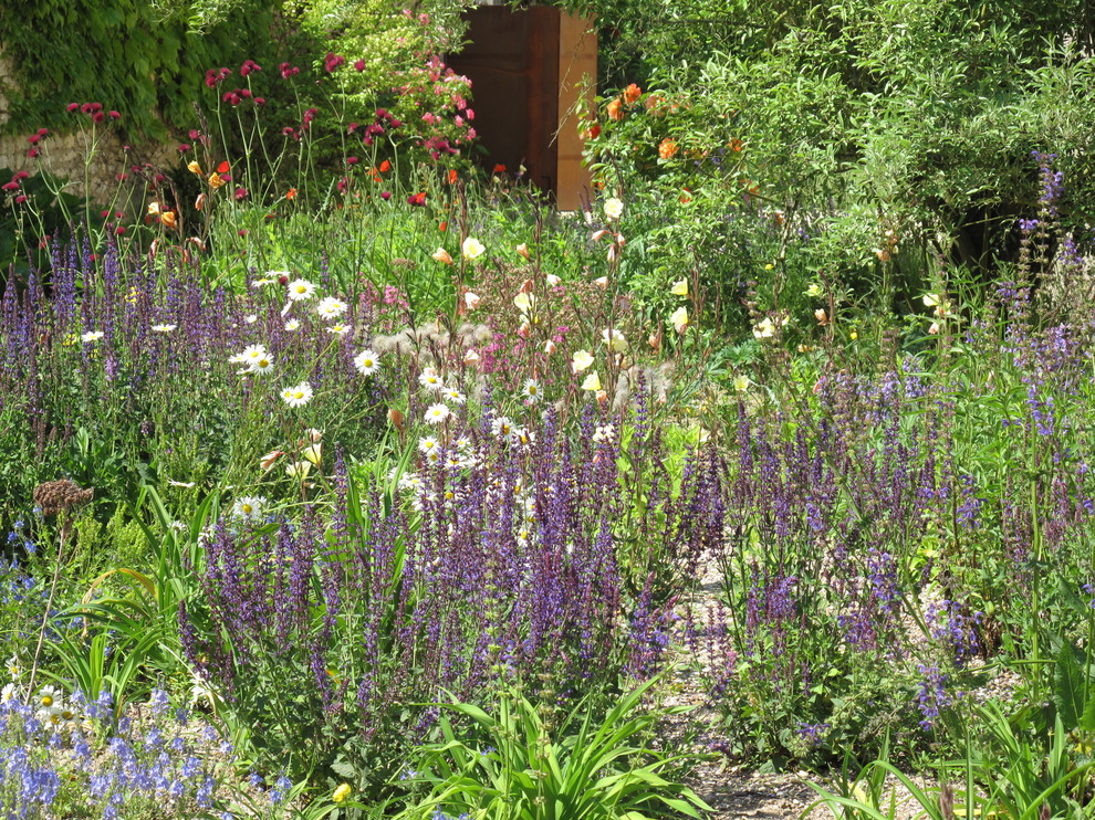 Photo of a mediterranean garden in Stuttgart.