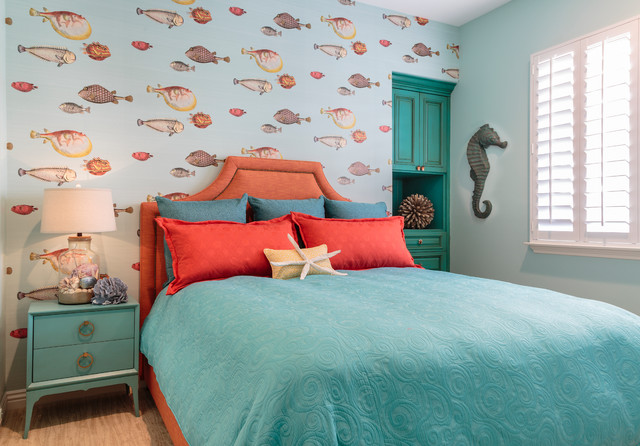 Creative, colorful and fun Beach theme guest suite. costero-dormitorio