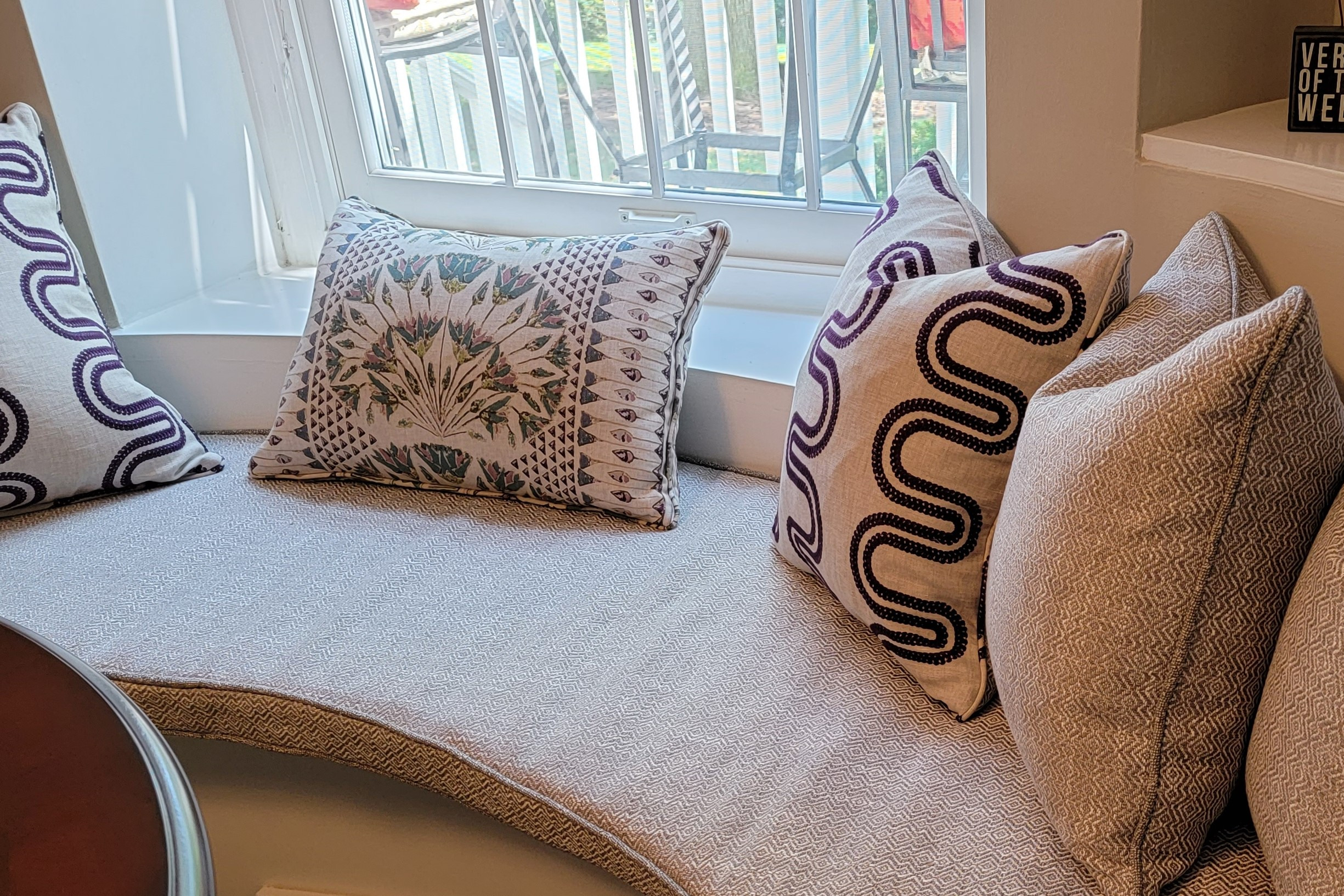 Art Nuevo Meets Mid-Century Design