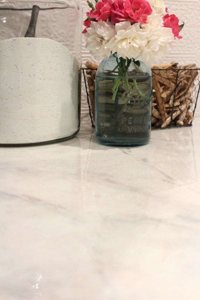 Home design - small transitional home design idea in Salt Lake City