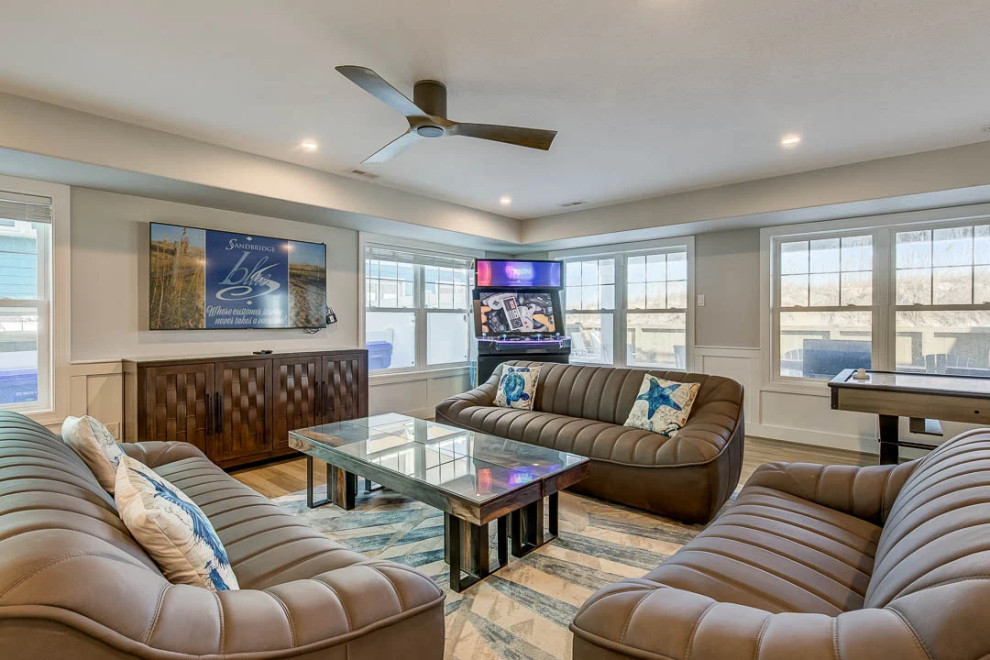 Dolphin Watch (2023)