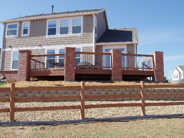 Example of a transitional deck design in Denver