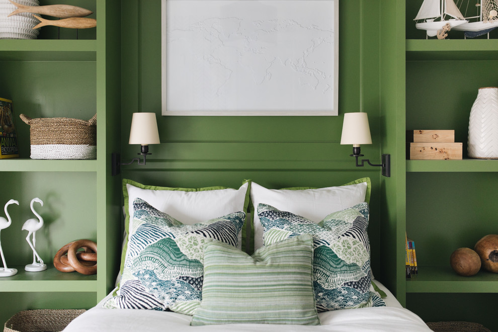 Home design - transitional home design idea in Chicago