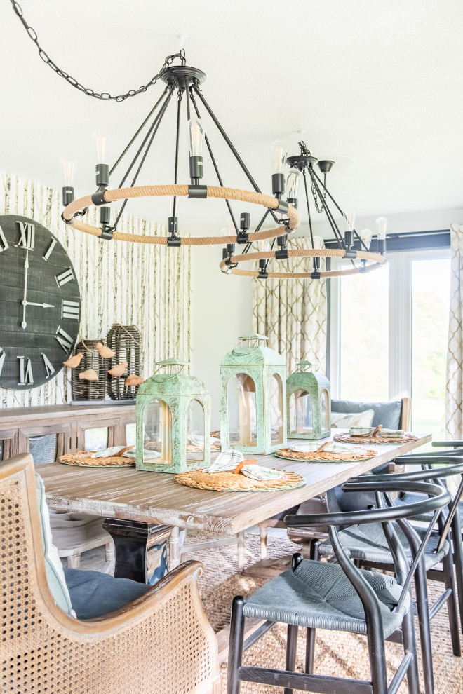 Inspiration for a transitional home design remodel in Toronto
