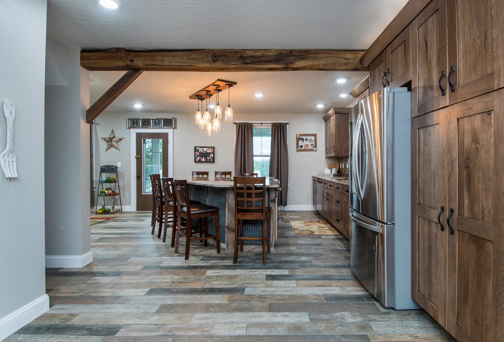 Example of a transitional kitchen design in Columbus