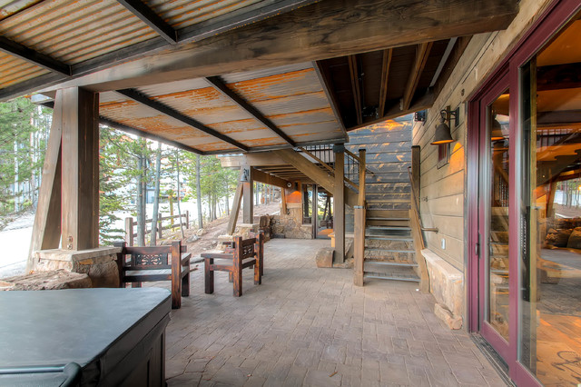 Peak Point rustic-house-exterior