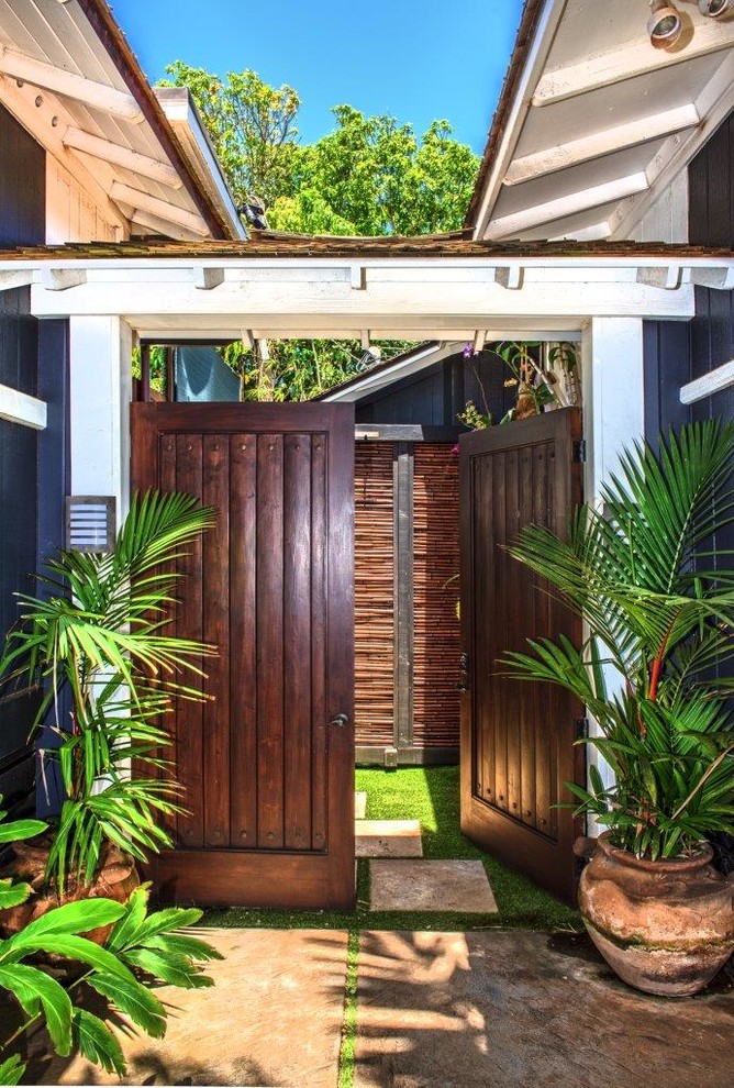 This is an example of a tropical entryway in Hawaii.