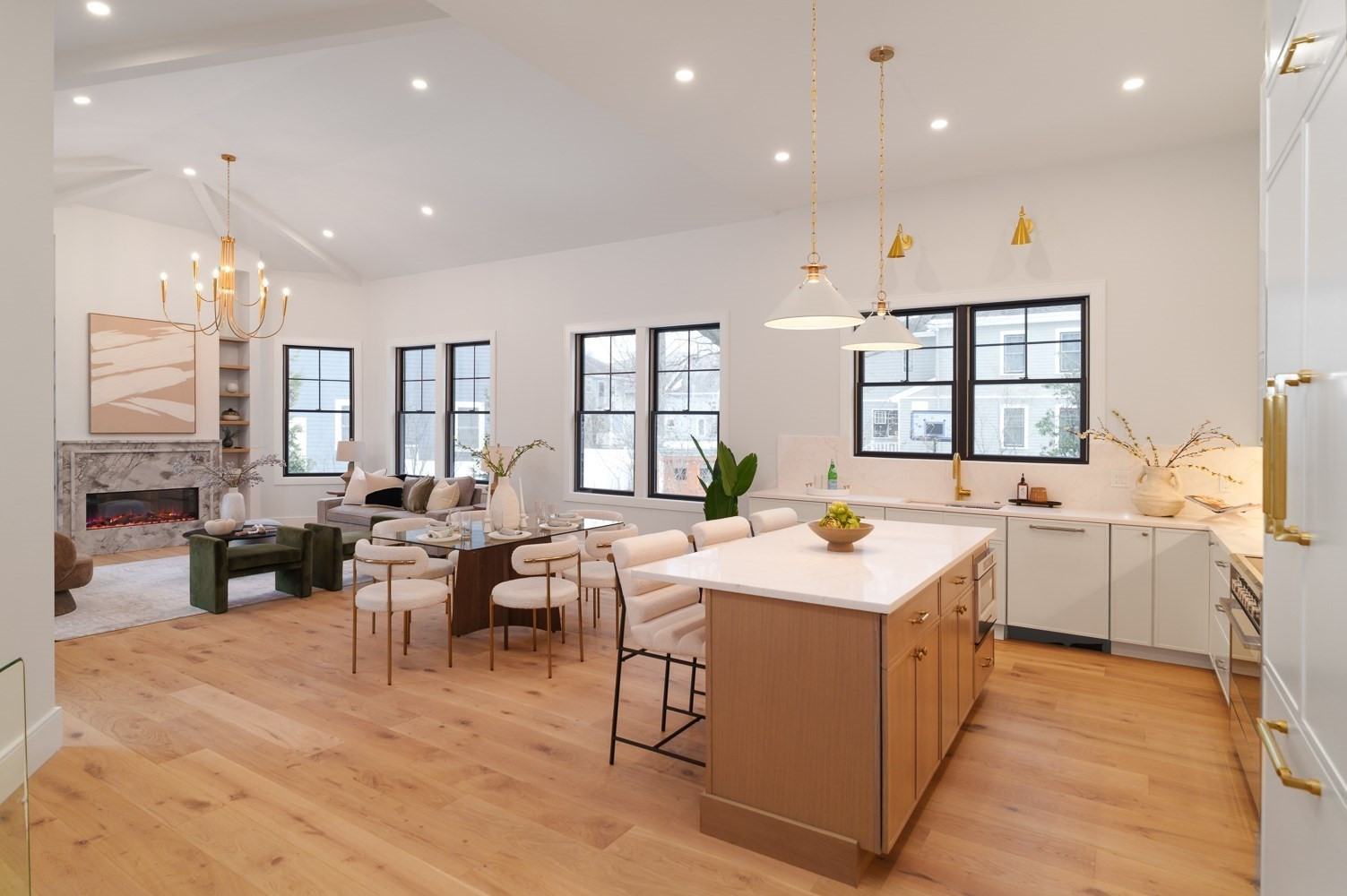 Watertown St Newtonville