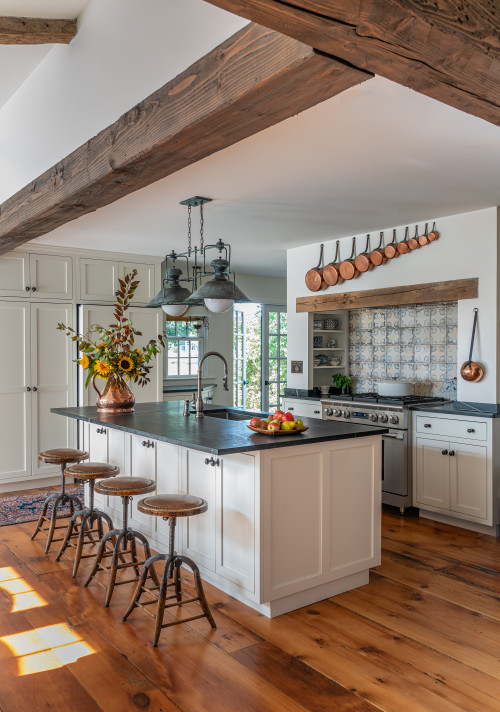 Farmhouse Kitchen Cabinets Warm And Welcoming Country-Style