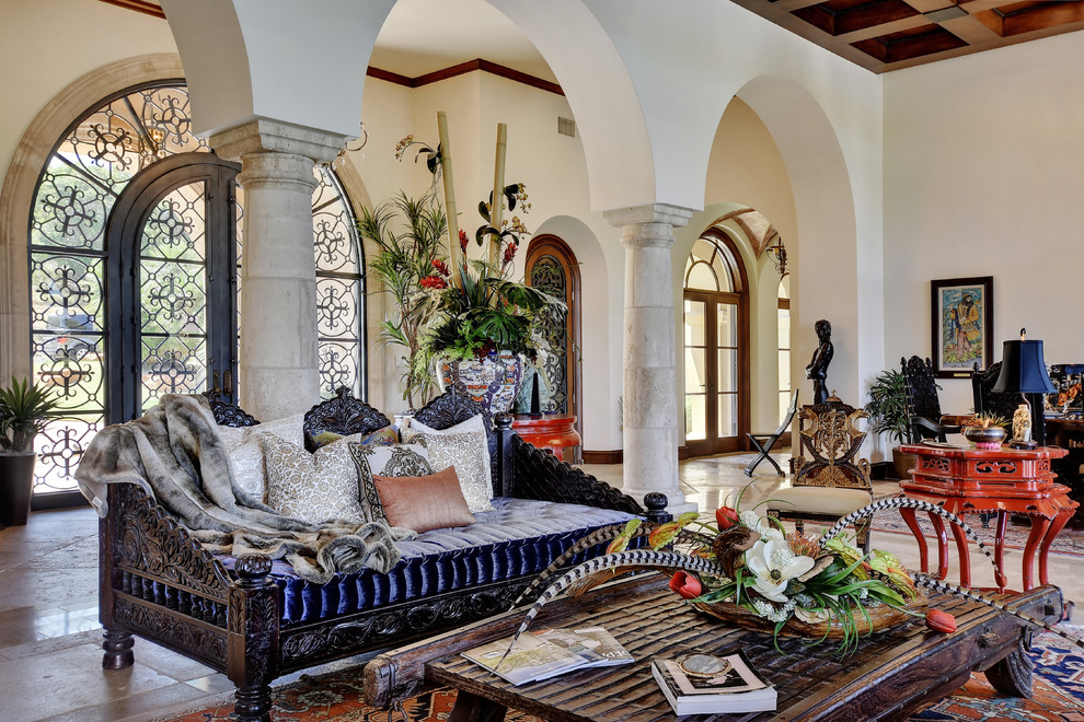 Example of a transitional home design design in Austin