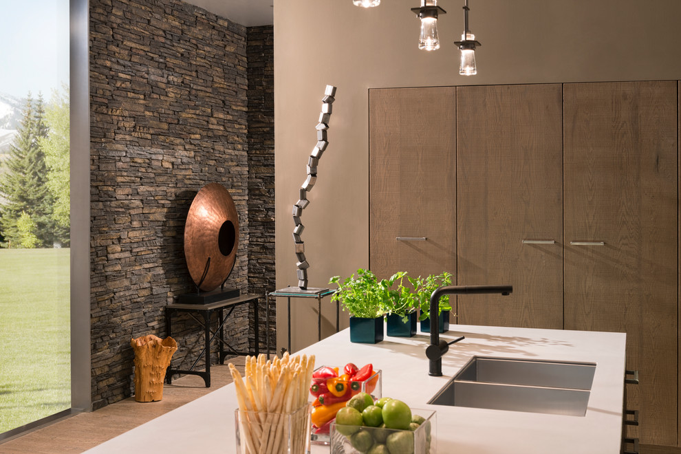 Home design - transitional home design idea in Los Angeles