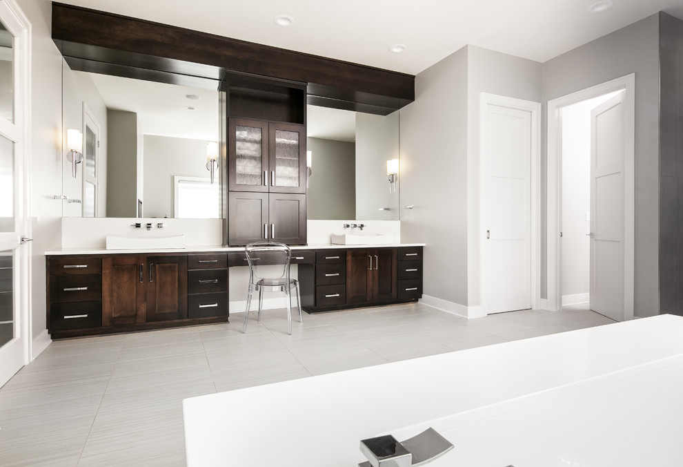 Bathroom - transitional bathroom idea