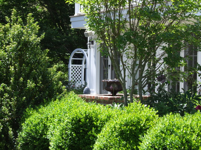 Devon, PA traditional-garden