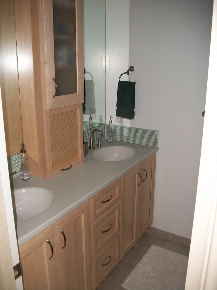 This is an example of a contemporary bathroom in Santa Barbara.