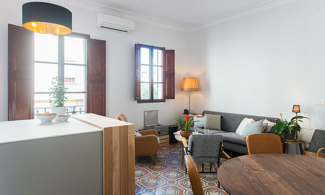 CASA MAIORCA | 60 MQ retro-family-room