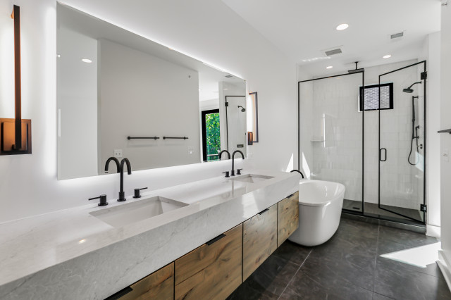 End Unit - Transitional Modern Luxury Rowhome Heritage Place Naperville, IL transitional-bathroom