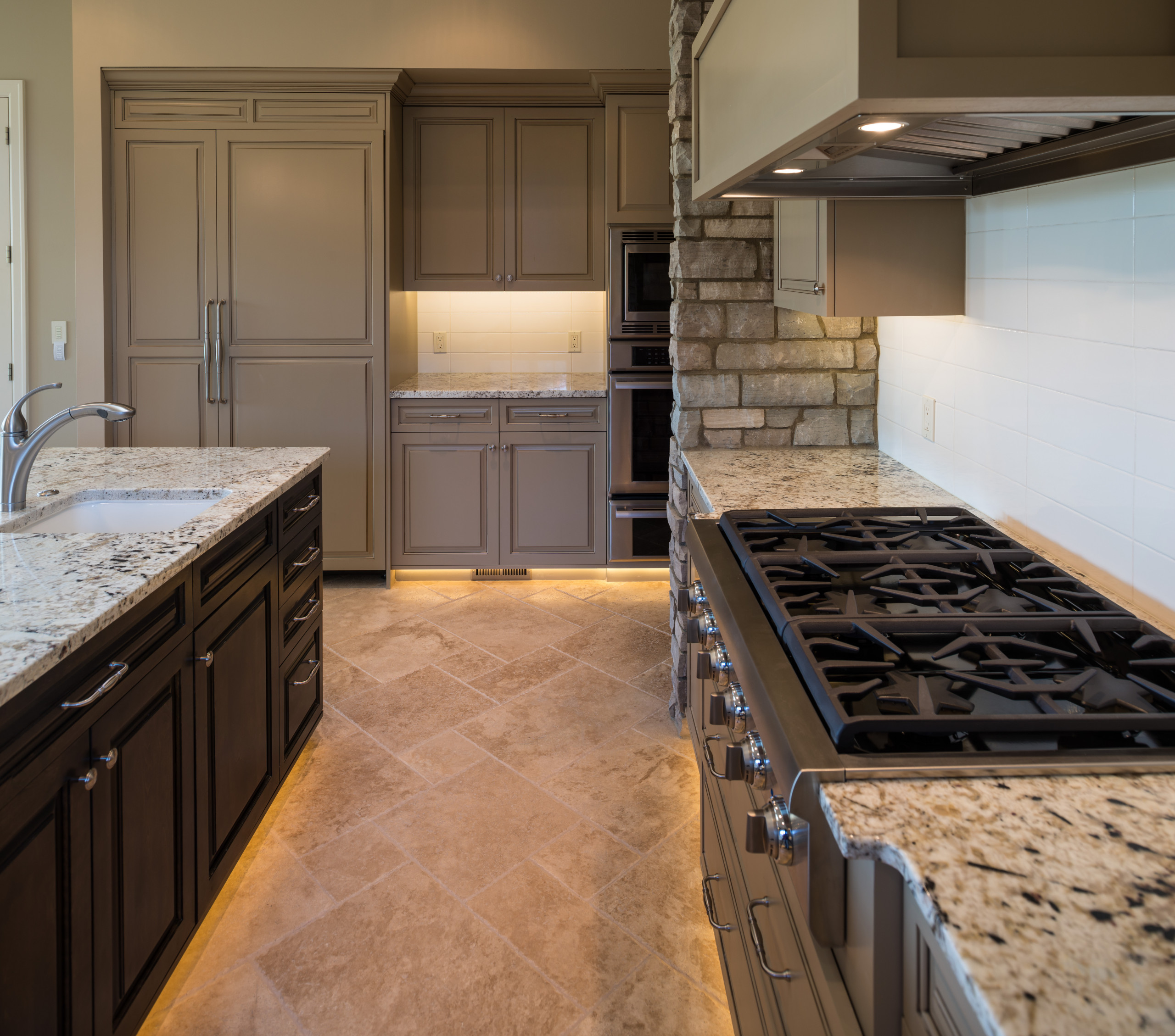 Transitiona/Craftsman Inspired Villa | Sterling Ridge Estates