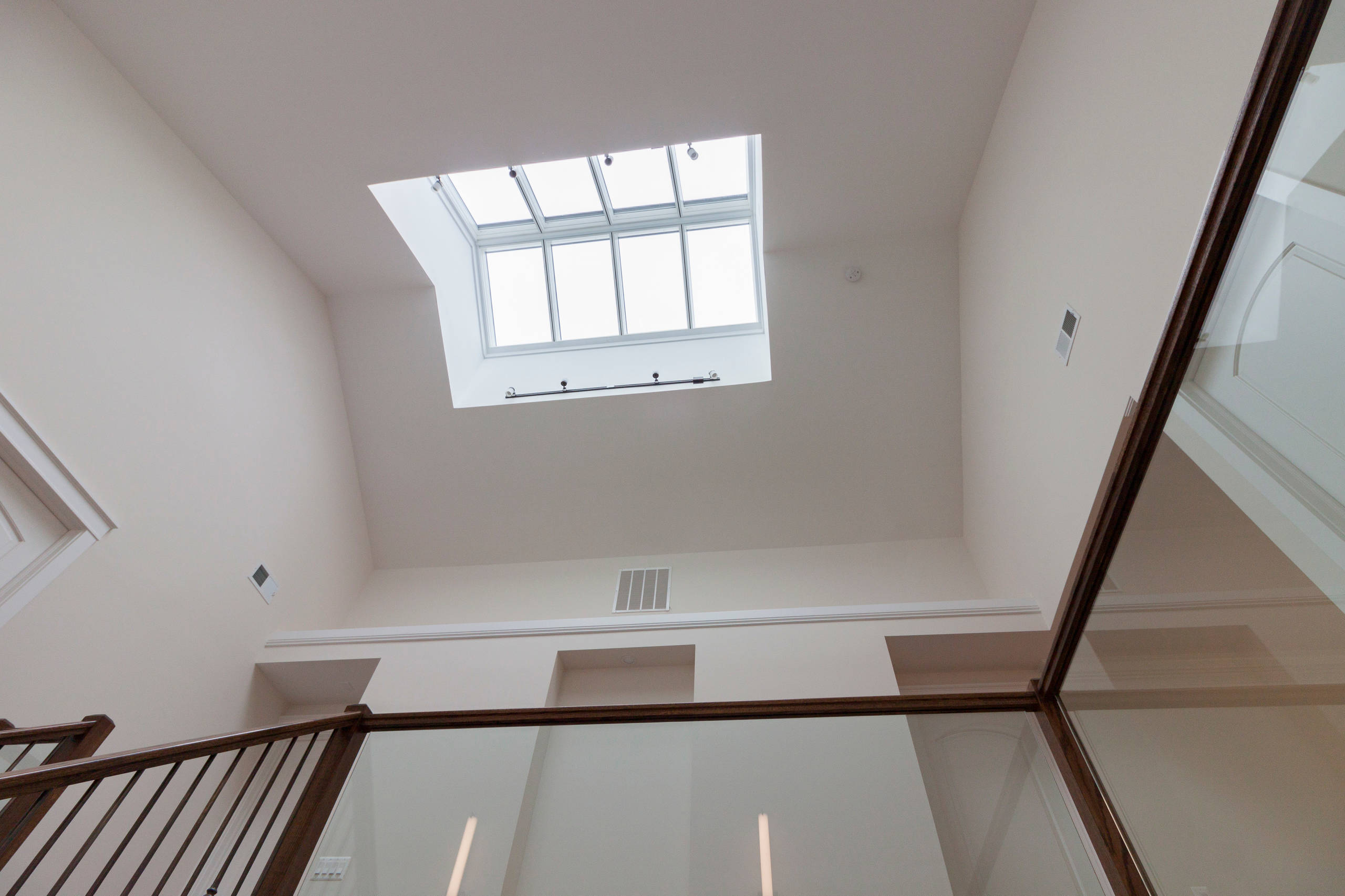 44_Clean and Contemporary Open Staircase, McLean, VA 22101